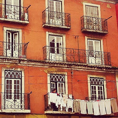 #lisboa #lisbon #facades #facadesofbuildings #facadeslovers #fachada #balcon #balcony #balconyview #