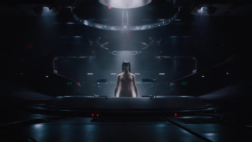 GHOST IN THE SHELL (2017) - Dark blue and bright redDIRECTOR: Rupert SandersCINEMATOGRAPHER: Jess Ha