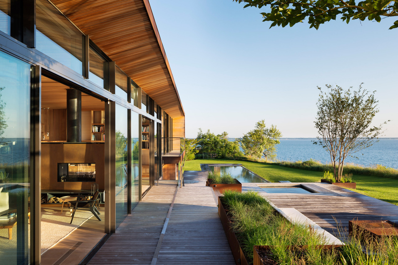 kazu721010:  Peconic House / Mapos StudioPhotos © Michael Moran