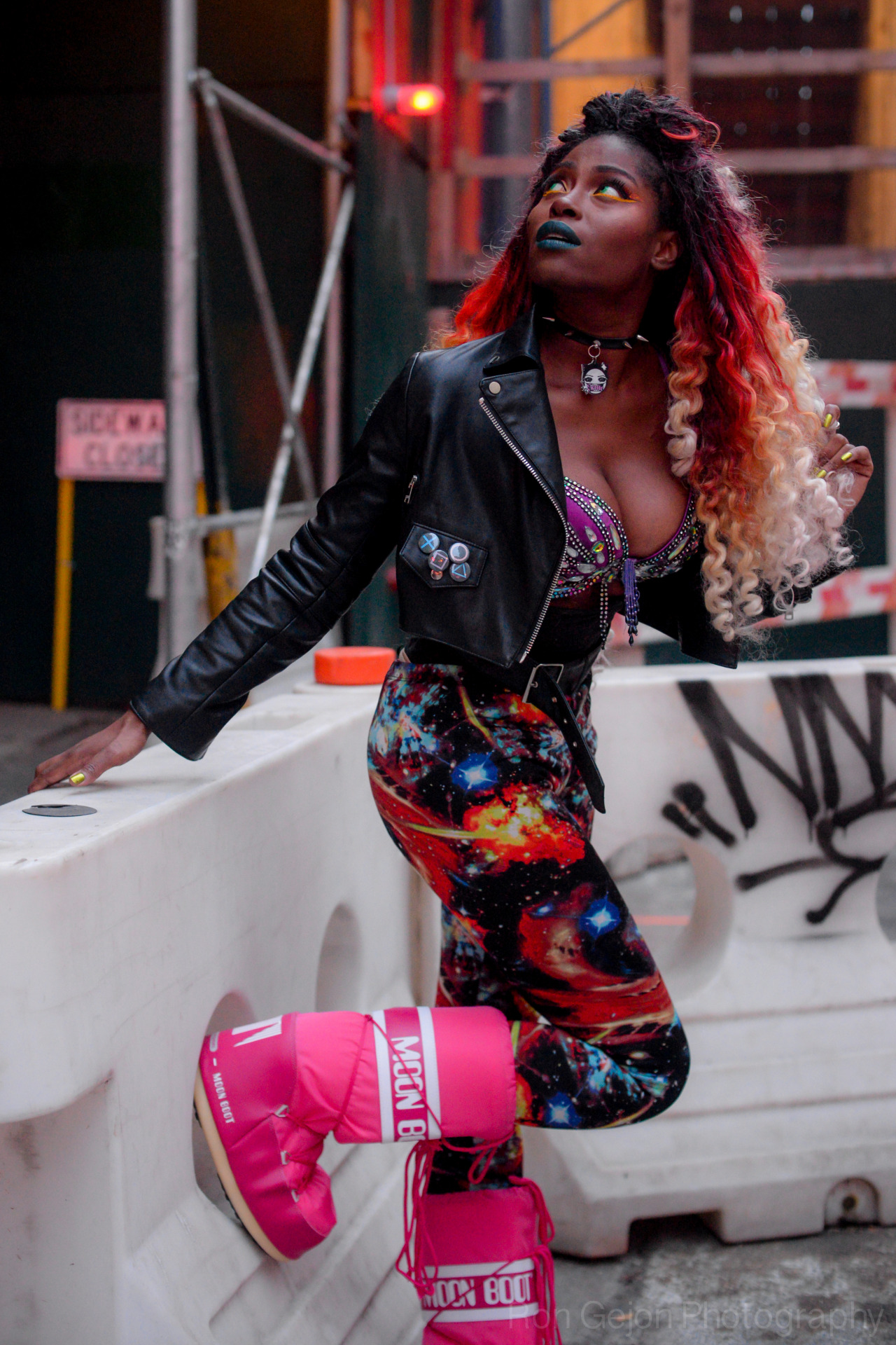 knitmeapony:  hantisedeloubli:  heirofglee:  My first photoshoot. Thanks to photography: