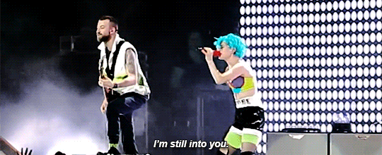 hayley-wiliams: “Let’s go!”