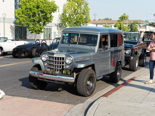 oww666:  nsdclassic:Willys wagon a fine looking example ….wish mine looked like that 