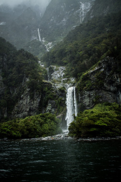 leebarguss:  Milford Sound_3038.jpg (by eyemac23) 