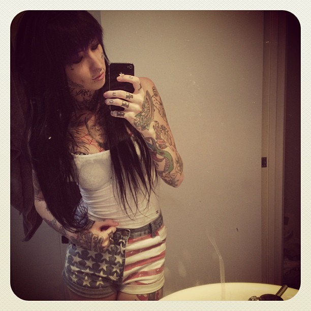 raven-scar:  Leg day today . A little bit scared . 