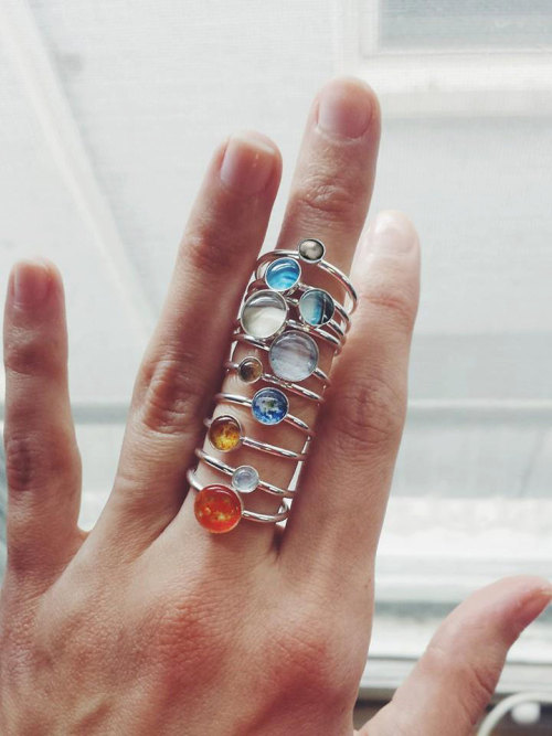 wordsnquotes:  culturenlifestyle: Stunning Jewellery Collection Pays Homage to the Solar System by Lauren Beacham American artist Lauren Beacham left her job as a gallery director to dedicate her herself and artistry to her newfound passion as a jewelry