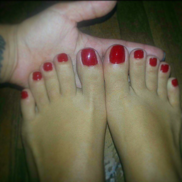 ifeetfetish:  #prettyfeet #footfetishnation #footfetish #feet #redtoes #suckabletoes