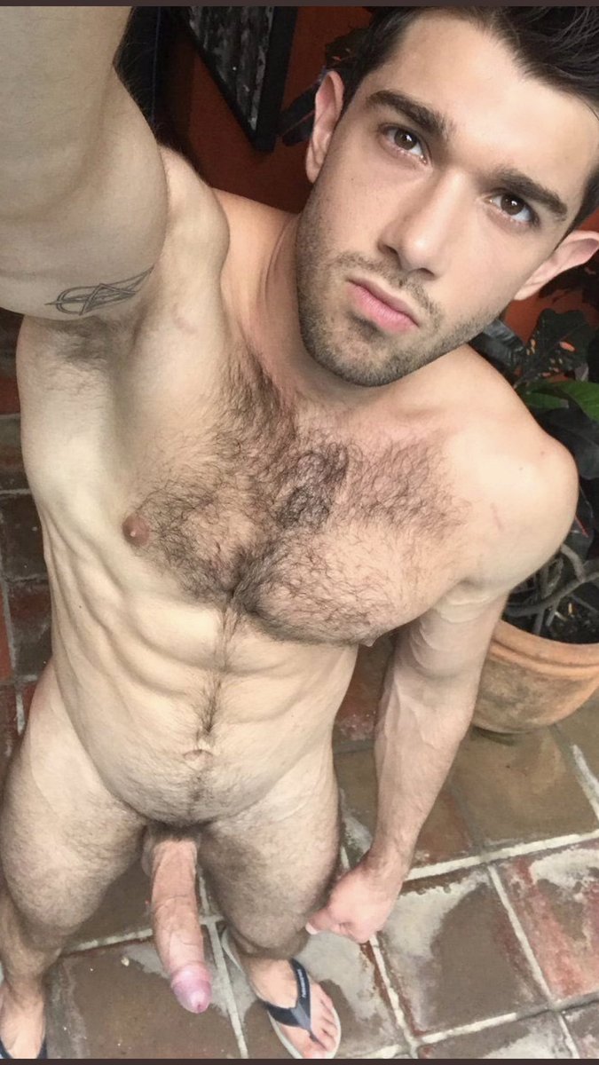batorboy310:  Love a naked guy with a boner wearing flip flops. This is so beautiful