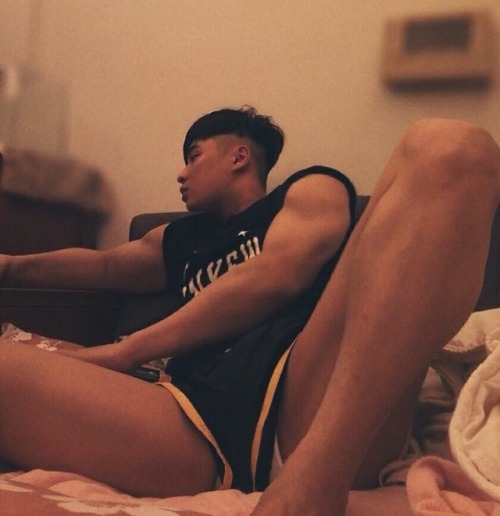 fuckyeahfuckstory: cloudzmaker: Anthony Chiang, Sexiest butt of the day! Reblog & follow me fo