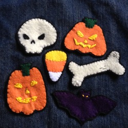 galactic-crafts:  Felt Halloween patch/pin