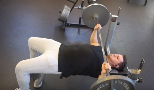 fatjocks:  allthatflab:  !!!! HOT NEW FIND ALERT !!! This guy is a dream!! Really let himself go   Please someone post the video link :o