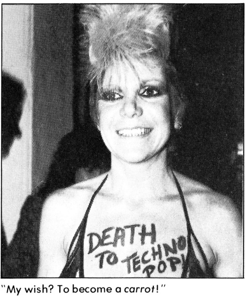 Wendy O Williams smiles