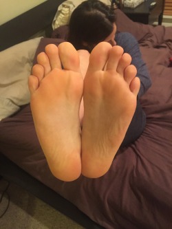 HOTWIFE FEET