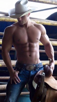 hunkdude:  pec-men:  Men with Muscles: www.pec-men.tumblr.com.   #gayxxx hot cowboy