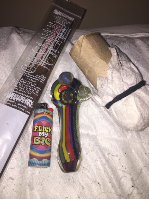 whatyoudobehindyourparentsback:  with some mac miller playing this is all i need for a night in👌