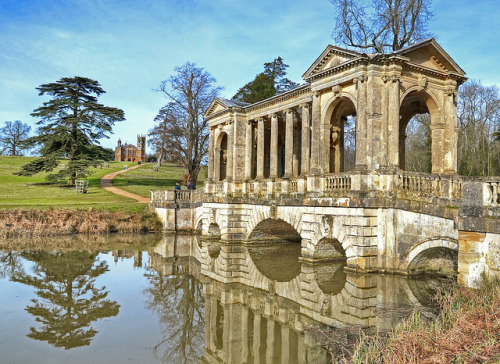 milk75: Stowe - Palladian bridge over the lake by Baz Richardson on Flickr.