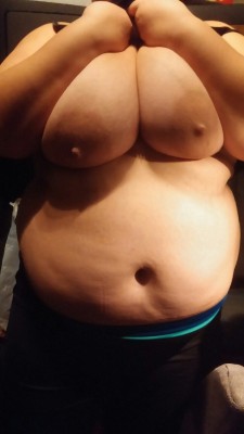 chubbyorpregnant:  My beautiful girlfriend @lifeofagrenade showing me the goods. Follow her if you aren’t already.