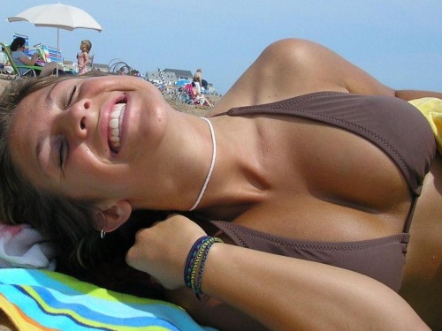 onlyawesomebikinis:Only if You’re Awesome 