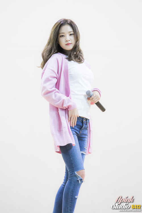 Son Na Eun (A Pink) - Chulwon 5th Artillery Brigade Soldiers Event Pics