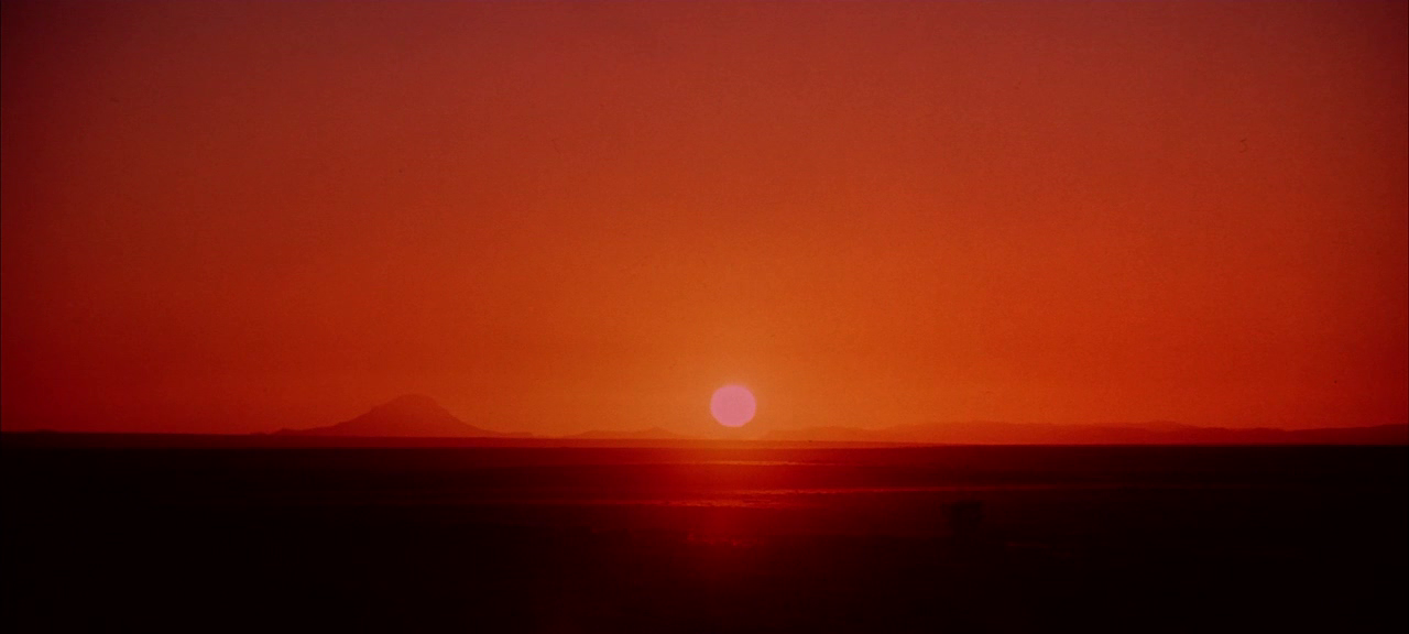 amanecernocturno:  2001: A Space Odyssey (Stanley Kubrick, 1968): landscapes 
