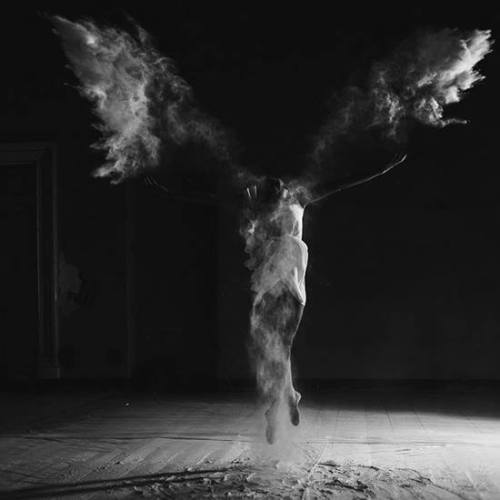 tantracatcrow:  Angel by Wojciech Paliwoda