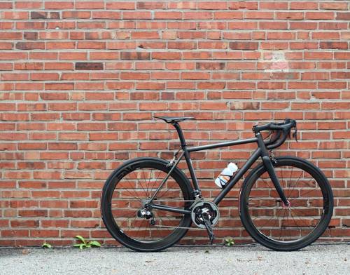 collectifparleecycles: Original taste with a modern twist on this custom beauty by @velosmith #colle