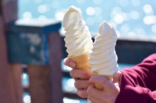 canoncats2:yeetwifi:ice cream at redondo beach Why isn’t this famous?!? omfg