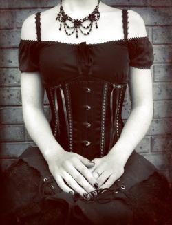 corset-fetish:  Corset http://goo.gl/3ZLaaD