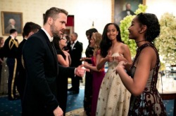 buttcheekpalmkang:  imwithkanye:  That moment when your sister totally cheers you on as you talk to Ryan Reynolds.   Sasha and Malia cameo in Deadpool 2.