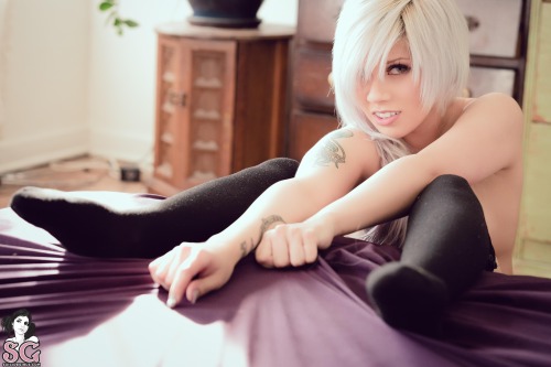 past-her-eyes:  Ecco Suicide For more South African SuicideGirls Sponsored by past-her-eyes.tumblr.com