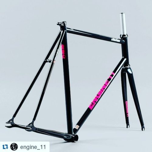 instabicycle: Via @imagejeje: #Repost @engine_11 with @repostapp ・・・ ENGINE11 Criterium rear view #t
