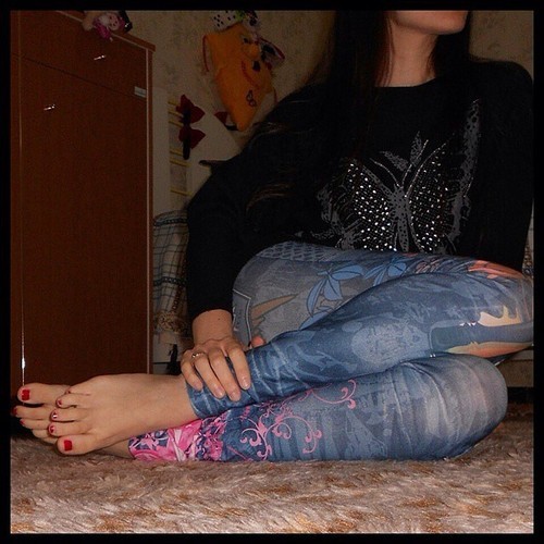 perfectjuicysoles:  Hot Amateur Feet 