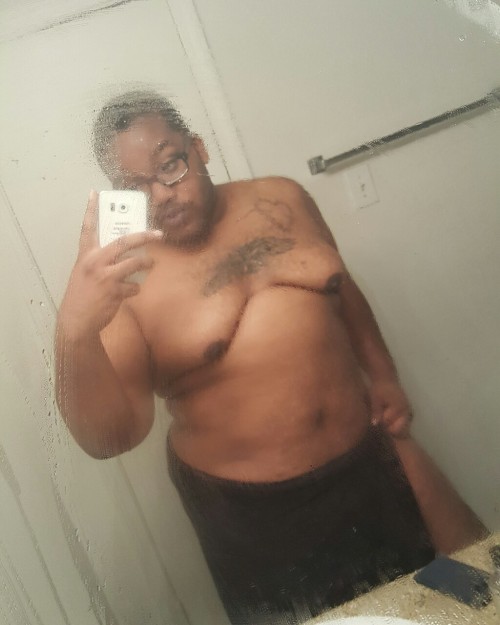 fatboilyfe: fresh out the shower