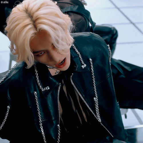 strayhags:hyunjin : venom