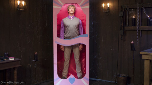 leerspace:Though this is a reblog, this is a photo from a clip I’ve seen on Kink.com. It’s pretty cool. The doll play is mostly in the beginning, and consists of this handsome young stud dressed like a Ken doll and posed in the life-size doll box,