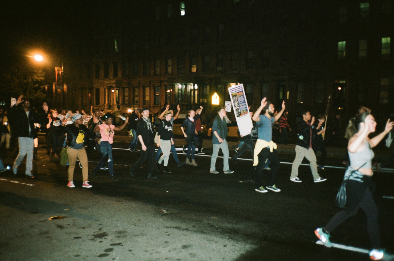 ceciliamajzoub:  protesters heading through NYC 120+ blocks the night of Darren Wilson