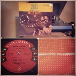 respinit:  Miles Davis - Miles Ahead #vinyl #vinylingclub #vinylcommunity #miles #jazz #milesdavis #sixeye #mono #albumcovers #records #nowplaying 