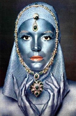 astromonster:  Veruschka 