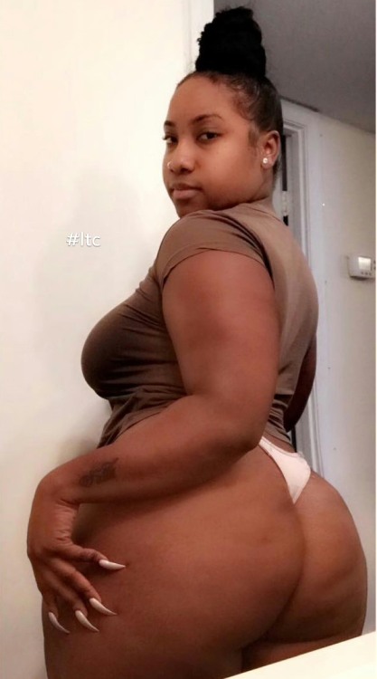 Porn photo freakshitonly:  Thick 😃FREAKVSHIT ONLY