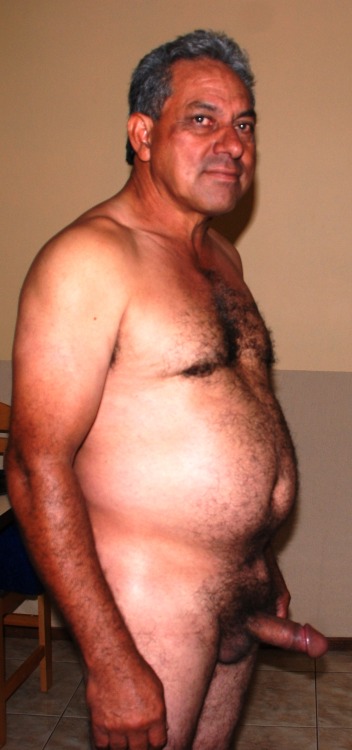 family-jewels-fan-2:  aldo-art-men:  From the countryside   don’t think feel
