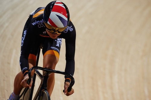 prosign:  Laura Trot at Revolution 11 at Stratford  velodrome last night….first meet in the velodrom