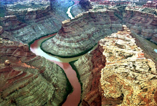 Where the green and colorado rivers meet in utah