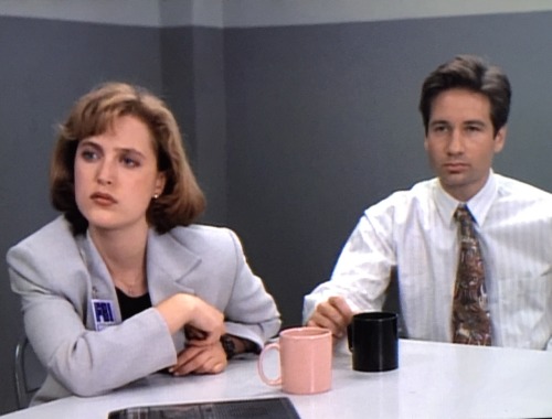 scullyitsme: woodyswicked: The X-Files, 1993 put this in the louvre