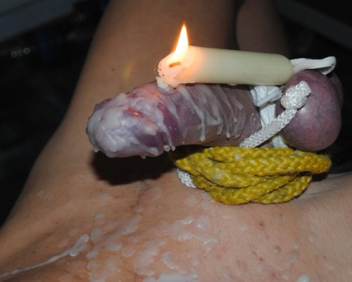 A selection of pictures of me being waxed. 