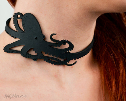 Porn photo kitkatswishlist:  Black leather octopus choker