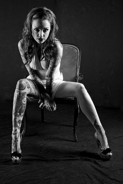 inked-girls-are-among-us:  Inked Girls Are Among Us 