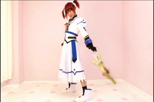 Cosplay Magical Girl (Magical Girl Lyrical Nanoha) VIDEO - https://www.facebook.com/video.php?v=704792906271094 MORE Videos - http://tinyurl.com/lmvdbo2 NEW Videos - http://tinyurl.com/l969dqm