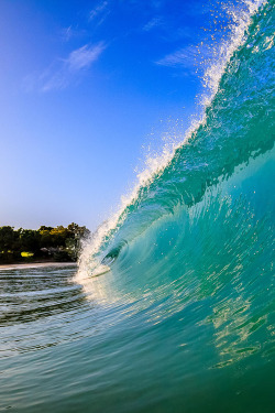 calming-ocean-waves:  Clean by Jon Mikan