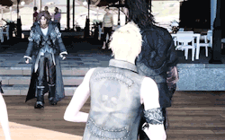 tanaka-weedsocks:Prompto hides behind Ignis and Gladio whenever bad guys show up oh my god