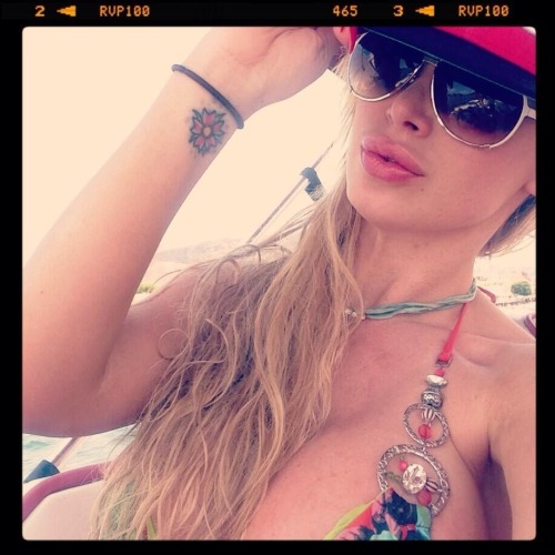 thethirstclo:  Nikki Benz has the biggest heart she has no evil in her she’s an angel. She has the BIGGEST smile