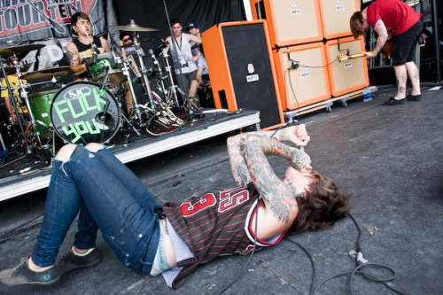 letliveintheend:  band/tattoo blog † 
